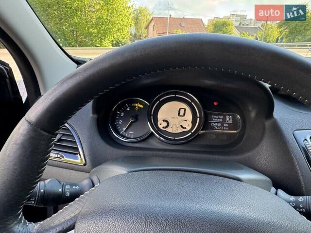 Серый Рено Меган, объемом двигателя 1.46 л и пробегом 237 тыс. км за 7499 $, фото 10 на Automoto.ua