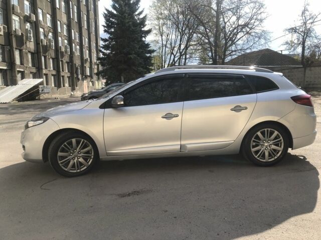 Сірий Рено Меган, об'ємом двигуна 1.5 л та пробігом 307 тис. км за 8700 $, фото 6 на Automoto.ua