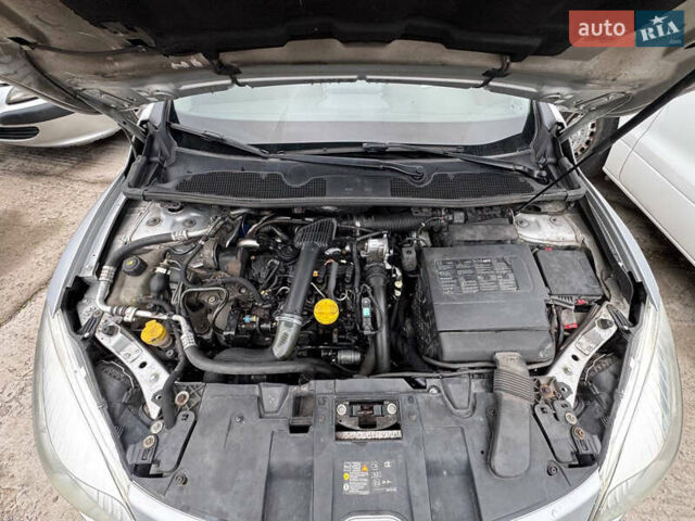 Сірий Рено Меган, об'ємом двигуна 1.46 л та пробігом 203 тис. км за 7999 $, фото 10 на Automoto.ua
