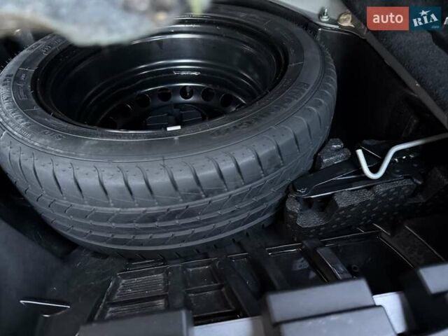 Серый Рено Меган, объемом двигателя 1.5 л и пробегом 270 тыс. км за 7950 $, фото 35 на Automoto.ua