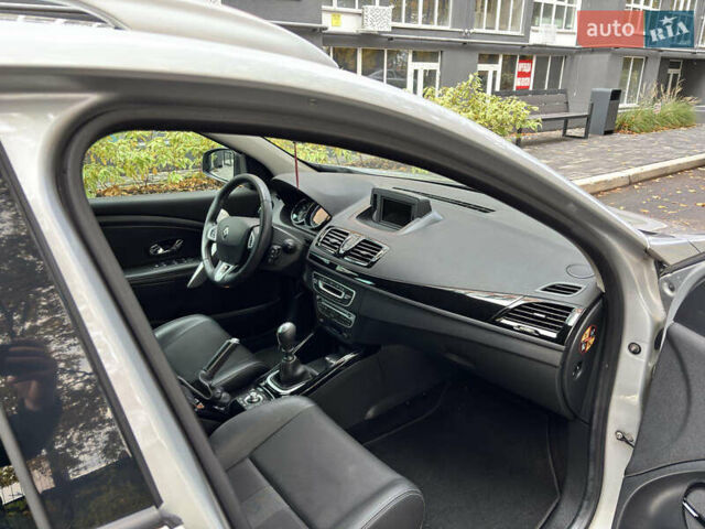 Рено Меган 2012 в Чернигове на Automoto.ua Серый Рено Меган, объемом двигателя 1.5 л и пробегом 218 тыс. км за 8500 $, фото 20 на Automoto.ua
