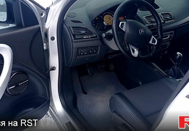 Сірий Рено Меган, об'ємом двигуна 1.5 л та пробігом 224 тис. км за 8100 $, фото 4 на Automoto.ua