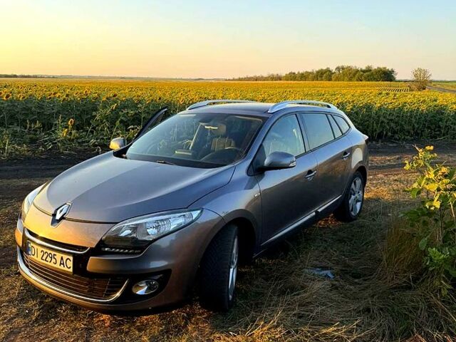 Серый Рено Меган, объемом двигателя 1.5 л и пробегом 164 тыс. км за 7500 $, фото 2 на Automoto.ua
