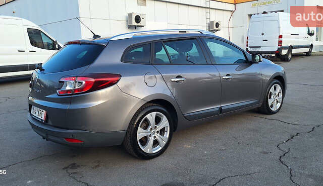 Серый Рено Меган, объемом двигателя 1.6 л и пробегом 210 тыс. км за 7550 $, фото 6 на Automoto.ua