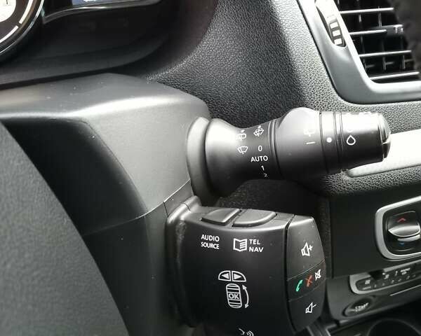 Сірий Рено Меган, об'ємом двигуна 1.5 л та пробігом 280 тис. км за 8250 $, фото 13 на Automoto.ua