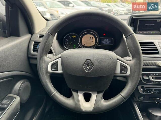 Сірий Рено Меган, об'ємом двигуна 1.5 л та пробігом 380 тис. км за 6940 $, фото 22 на Automoto.ua