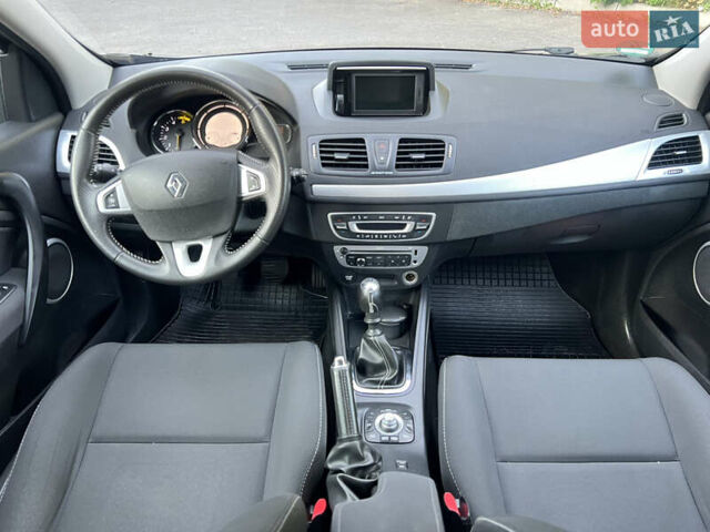 Серый Рено Меган, объемом двигателя 1.46 л и пробегом 213 тыс. км за 7999 $, фото 18 на Automoto.ua