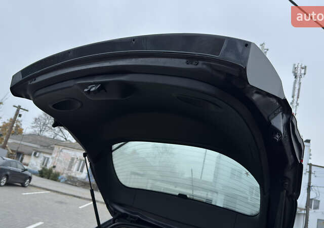 Серый Рено Меган, объемом двигателя 1.46 л и пробегом 183 тыс. км за 8450 $, фото 101 на Automoto.ua