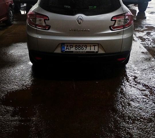 Сірий Рено Меган, об'ємом двигуна 1.5 л та пробігом 292 тис. км за 7700 $, фото 2 на Automoto.ua