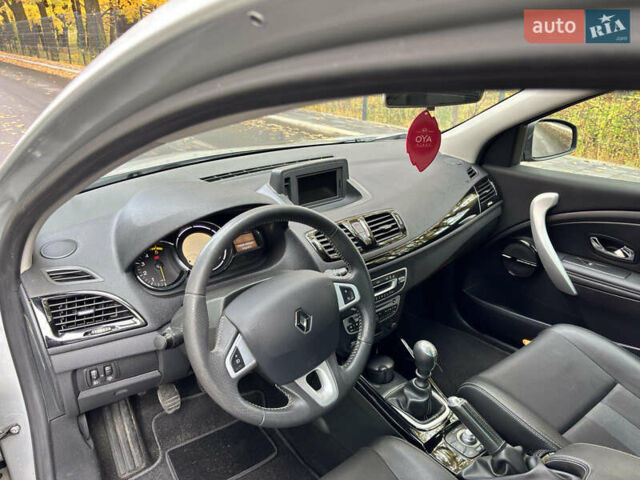 Рено Меган 2012 в Чернигове на Automoto.ua Серый Рено Меган, объемом двигателя 1.5 л и пробегом 218 тыс. км за 8500 $, фото 24 на Automoto.ua