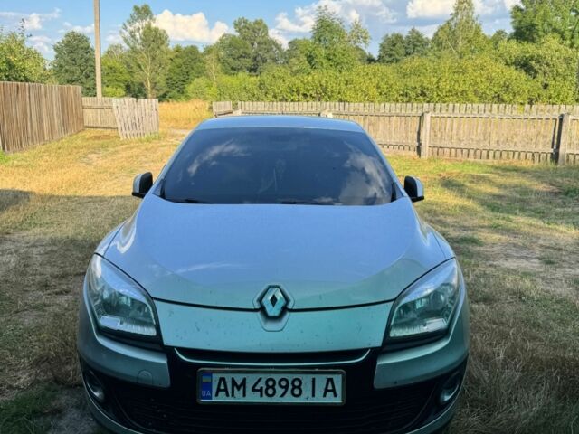 Сірий Рено Меган, об'ємом двигуна 1.5 л та пробігом 300 тис. км за 5022 $, фото 2 на Automoto.ua