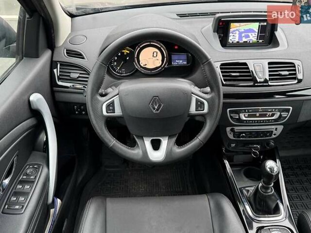 Сірий Рено Меган, об'ємом двигуна 1.46 л та пробігом 238 тис. км за 7990 $, фото 13 на Automoto.ua