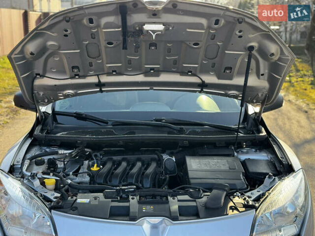 Сірий Рено Меган, об'ємом двигуна 1.6 л та пробігом 280 тис. км за 7150 $, фото 38 на Automoto.ua