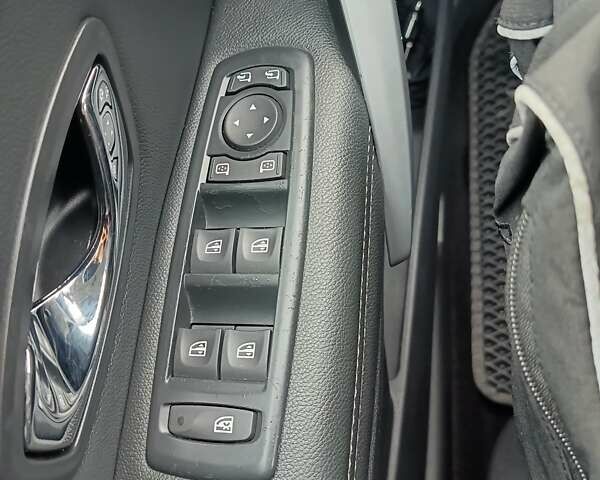 Серый Рено Меган, объемом двигателя 1.5 л и пробегом 263 тыс. км за 8600 $, фото 42 на Automoto.ua