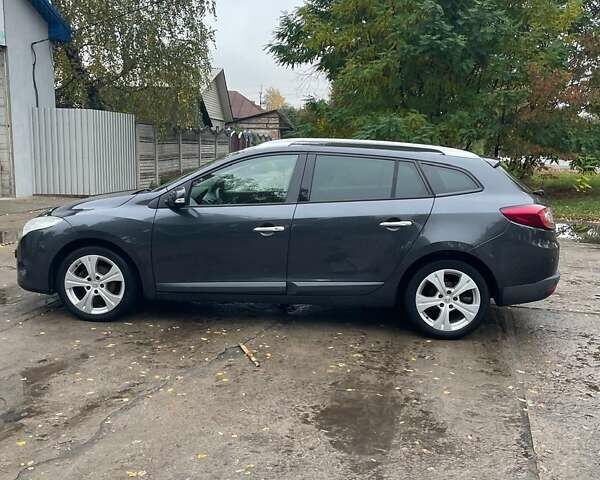 Серый Рено Меган, объемом двигателя 1.9 л и пробегом 200 тыс. км за 7650 $, фото 3 на Automoto.ua