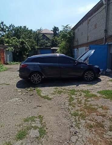 Сірий Рено Меган, об'ємом двигуна 1.46 л та пробігом 325 тис. км за 8700 $, фото 108 на Automoto.ua