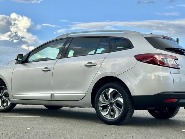 Серый Рено Меган, объемом двигателя 1.6 л и пробегом 277 тыс. км за 7000 $, фото 10 на Automoto.ua