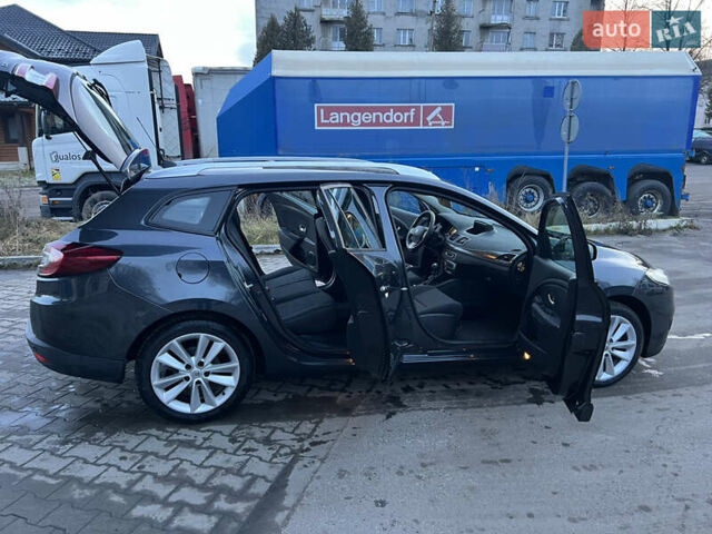 Серый Рено Меган, объемом двигателя 1.5 л и пробегом 230 тыс. км за 8200 $, фото 21 на Automoto.ua