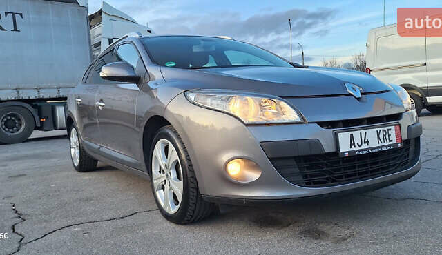 Серый Рено Меган, объемом двигателя 1.6 л и пробегом 210 тыс. км за 7550 $, фото 5 на Automoto.ua