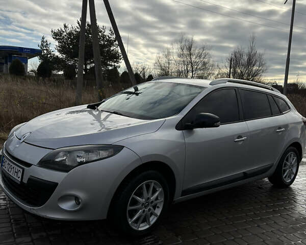 Сірий Рено Меган, об'ємом двигуна 1.46 л та пробігом 327 тис. км за 7100 $, фото 2 на Automoto.ua