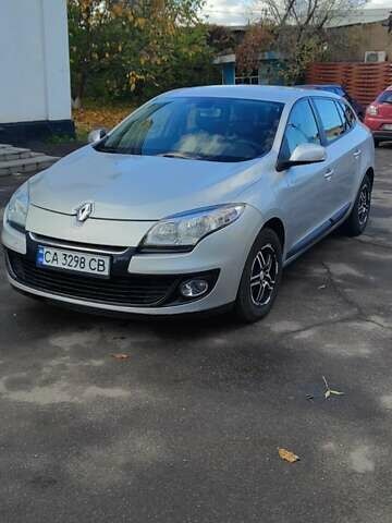 Серый Рено Меган, объемом двигателя 1.5 л и пробегом 246 тыс. км за 7800 $, фото 2 на Automoto.ua