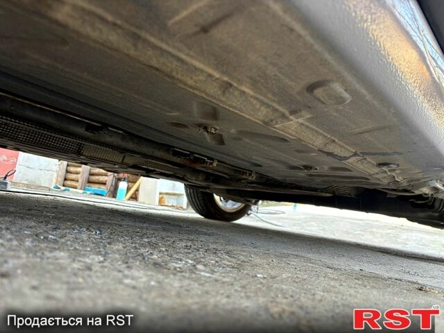 Сірий Рено Меган, об'ємом двигуна 1.5 л та пробігом 262 тис. км за 8000 $, фото 12 на Automoto.ua