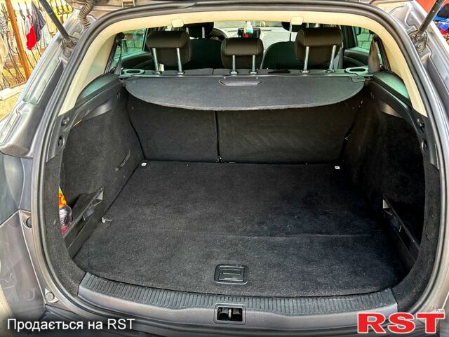 Сірий Рено Меган, об'ємом двигуна 1.5 л та пробігом 262 тис. км за 8000 $, фото 11 на Automoto.ua