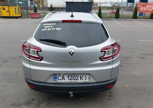 Сірий Рено Меган, об'ємом двигуна 1.46 л та пробігом 300 тис. км за 7800 $, фото 5 на Automoto.ua