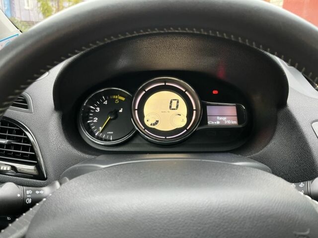 Серый Рено Меган, объемом двигателя 1.5 л и пробегом 275 тыс. км за 8999 $, фото 17 на Automoto.ua