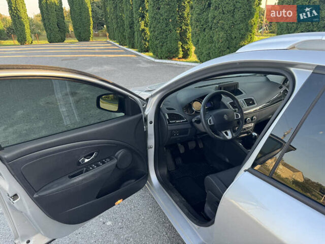 Серый Рено Меган, объемом двигателя 1.46 л и пробегом 240 тыс. км за 7300 $, фото 9 на Automoto.ua