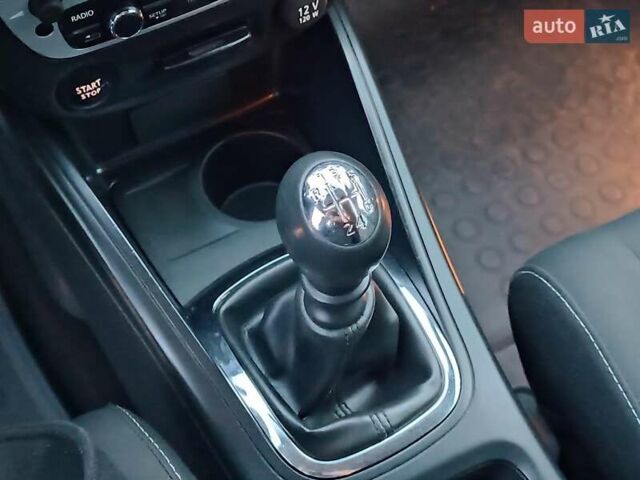 Серый Рено Меган, объемом двигателя 1.5 л и пробегом 269 тыс. км за 7590 $, фото 19 на Automoto.ua