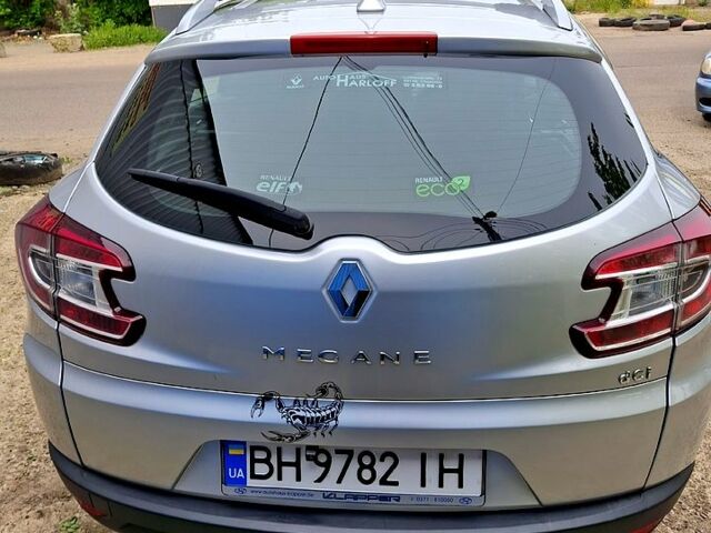Серый Рено Меган, объемом двигателя 1.5 л и пробегом 325 тыс. км за 6900 $, фото 5 на Automoto.ua