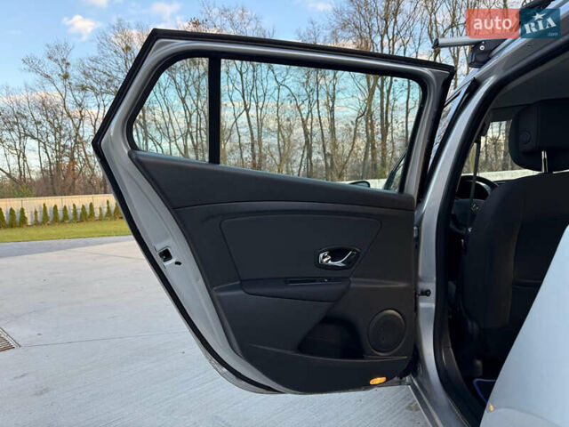 Серый Рено Меган, объемом двигателя 1.5 л и пробегом 184 тыс. км за 7500 $, фото 31 на Automoto.ua