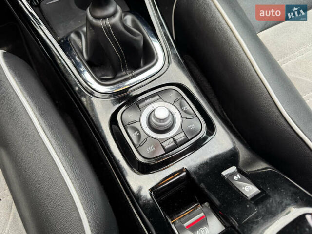 Серый Рено Меган, объемом двигателя 1.5 л и пробегом 278 тыс. км за 8450 $, фото 58 на Automoto.ua