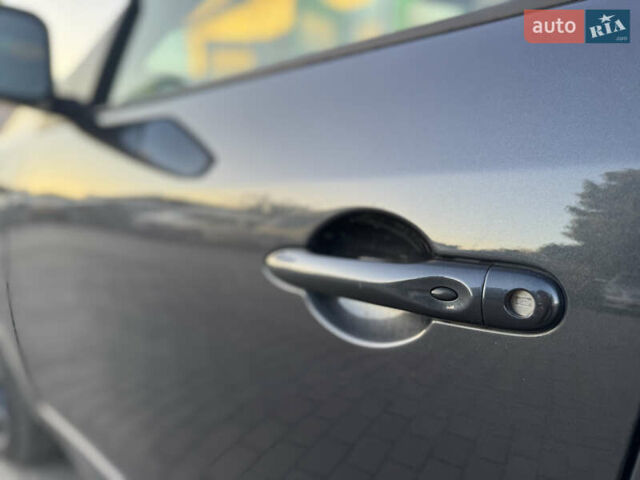 Серый Рено Меган, объемом двигателя 1.5 л и пробегом 211 тыс. км за 8800 $, фото 33 на Automoto.ua