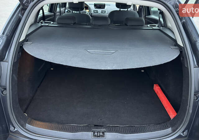 Серый Рено Меган, объемом двигателя 1.46 л и пробегом 183 тыс. км за 8450 $, фото 104 на Automoto.ua