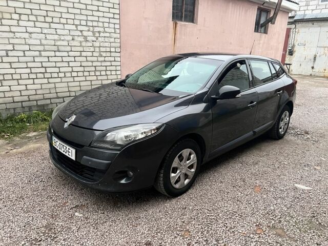 Серый Рено Меган, объемом двигателя 1.5 л и пробегом 3 тыс. км за 6300 $, фото 1 на Automoto.ua