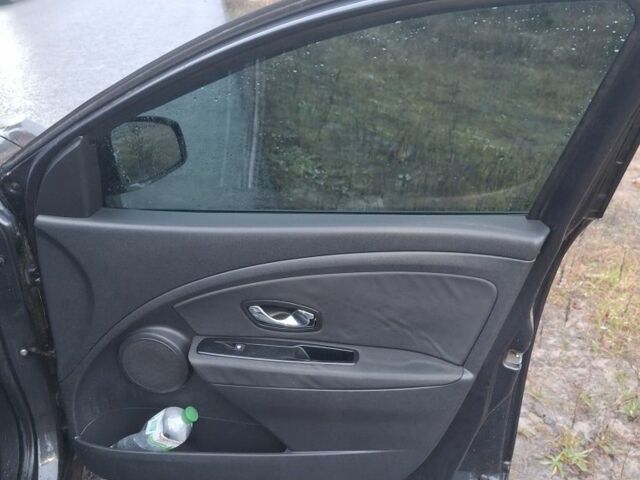 Серый Рено Меган, объемом двигателя 1.5 л и пробегом 262 тыс. км за 6300 $, фото 6 на Automoto.ua