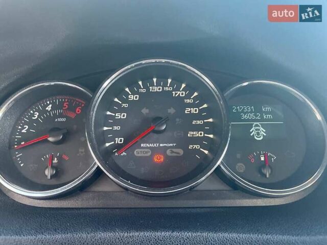 Серый Рено Меган, объемом двигателя 1.46 л и пробегом 217 тыс. км за 8900 $, фото 15 на Automoto.ua