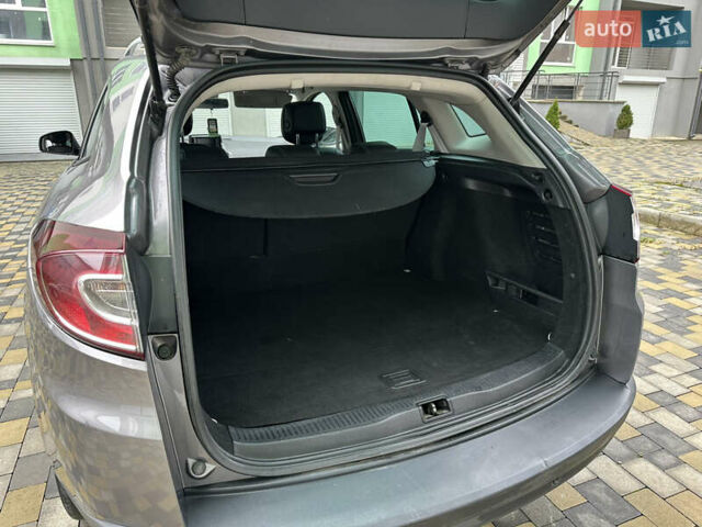 Серый Рено Меган, объемом двигателя 1.46 л и пробегом 292 тыс. км за 7800 $, фото 17 на Automoto.ua