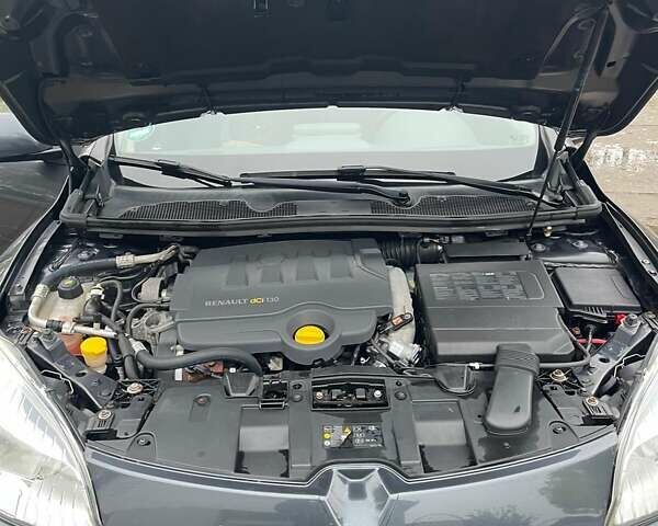 Серый Рено Меган, объемом двигателя 1.9 л и пробегом 200 тыс. км за 7650 $, фото 11 на Automoto.ua