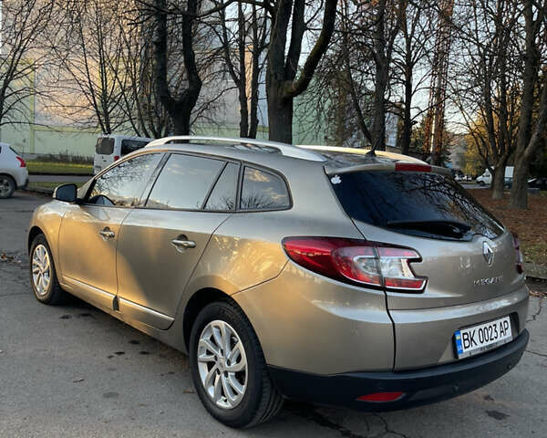 Серый Рено Меган, объемом двигателя 1.46 л и пробегом 236 тыс. км за 8600 $, фото 13 на Automoto.ua