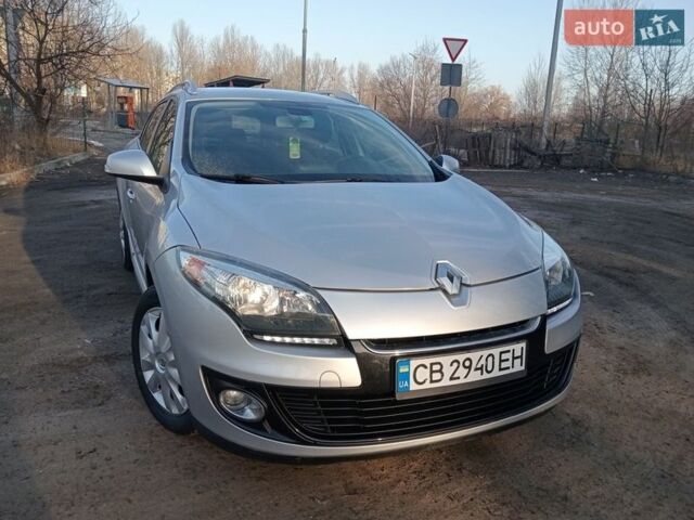 Сірий Рено Меган, об'ємом двигуна 1.46 л та пробігом 258 тис. км за 7500 $, фото 2 на Automoto.ua