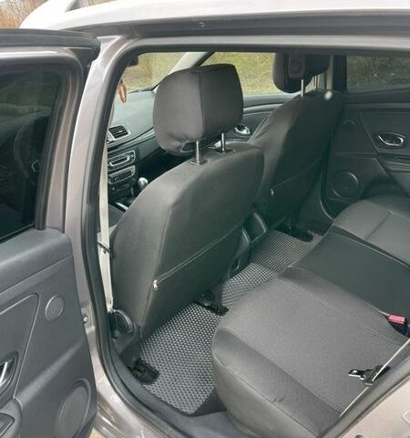 Сірий Рено Меган, об'ємом двигуна 1.46 л та пробігом 231 тис. км за 8300 $, фото 14 на Automoto.ua