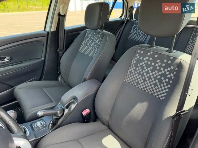 Серый Рено Меган, объемом двигателя 1.46 л и пробегом 262 тыс. км за 6400 $, фото 20 на Automoto.ua