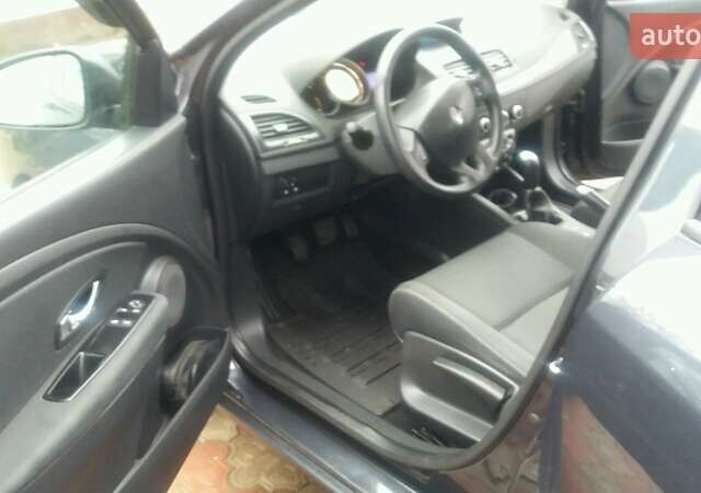 Сірий Рено Меган, об'ємом двигуна 1.5 л та пробігом 199 тис. км за 6700 $, фото 1 на Automoto.ua