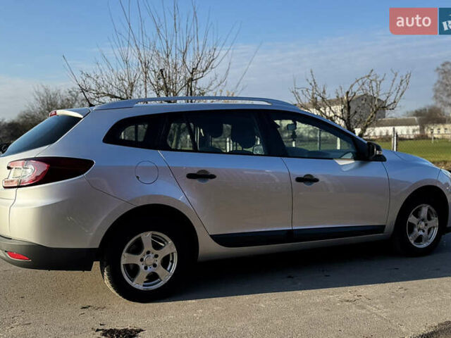 Сірий Рено Меган, об'ємом двигуна 1.6 л та пробігом 280 тис. км за 7150 $, фото 8 на Automoto.ua