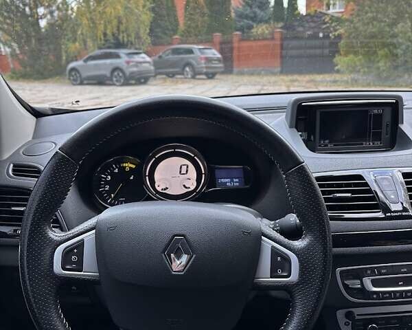 Сірий Рено Меган, об'ємом двигуна 1.46 л та пробігом 215 тис. км за 10300 $, фото 24 на Automoto.ua