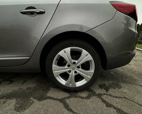 Серый Рено Меган, объемом двигателя 1.5 л и пробегом 229 тыс. км за 9200 $, фото 20 на Automoto.ua