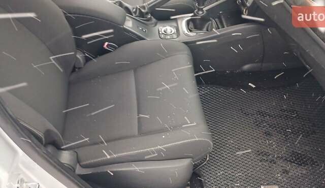 Сірий Рено Меган, об'ємом двигуна 1.46 л та пробігом 309 тис. км за 7500 $, фото 18 на Automoto.ua